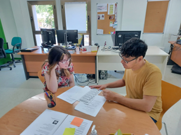 Foto di studenti disabili in formazione